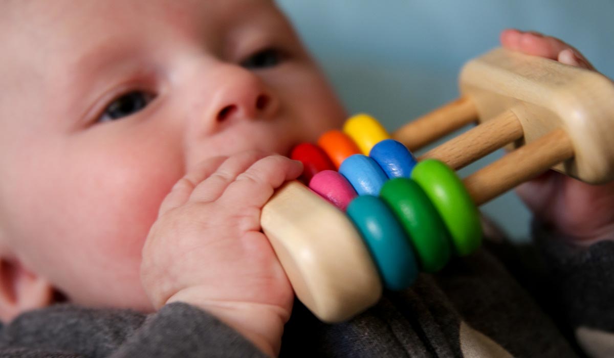 jouet en bois pour bébé de 6 mois